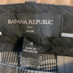 Banana Republic- Ryan pant- plaid - never worn. NWOT